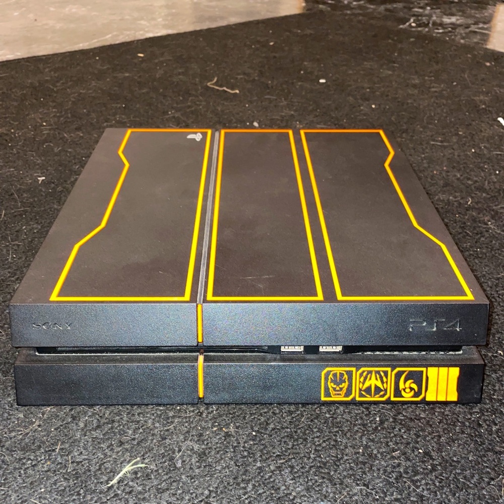 Sony PlayStation 4 black ops 3 Edition